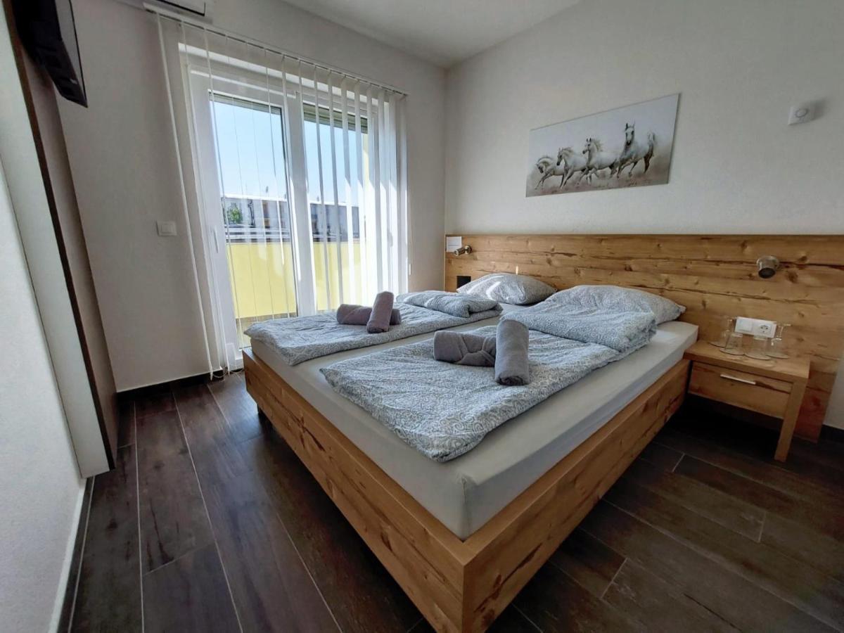 Gold Apartmani Kozarac מראה חיצוני תמונה