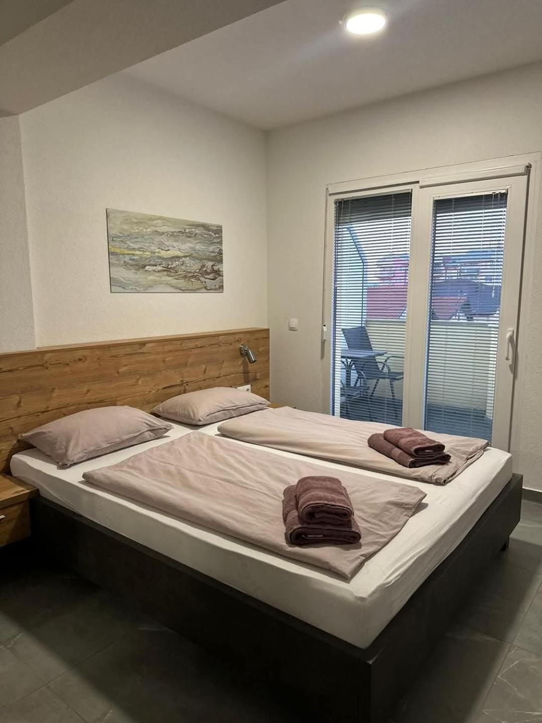 Gold Apartmani Kozarac מראה חיצוני תמונה